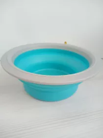 Silikonová cestovní miska pro psy