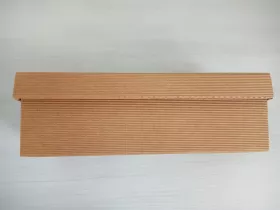 Dárková krabička z vlnité lepenky - dlouhá Dárková krabička z vlnité lepenky - dlouhá