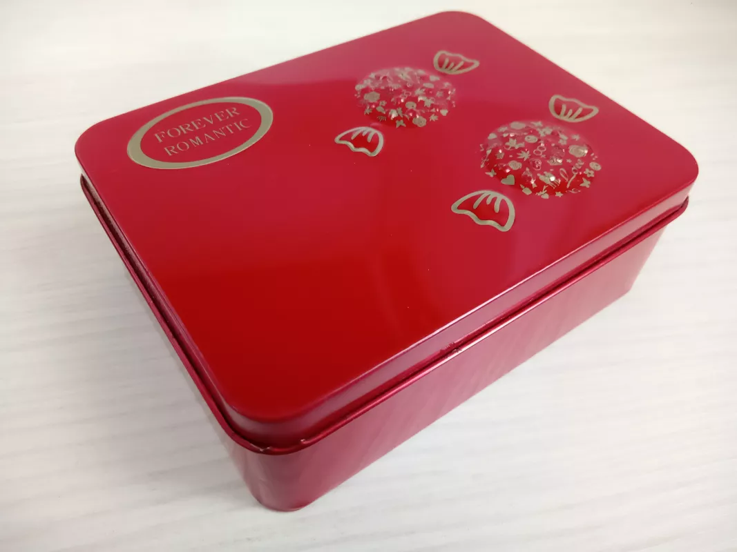 Krabička plechová - Forever romantic Vyrobeno v Číně