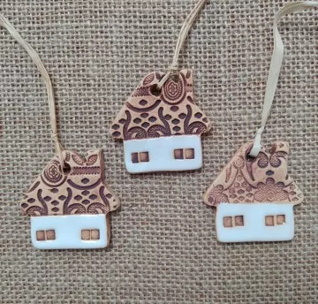 Keramika závěsná - domeček DANETA - chráněná dílna