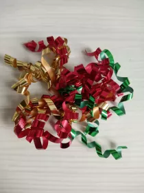 Kudrlinky samolepící