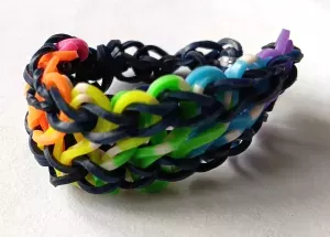 Náramek duhový twist s nastavením