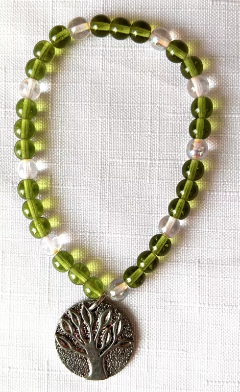 Náramek korálkový - zelenobílý se stromem života