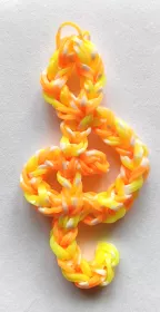 Přívěsek houslový klíč z gumiček