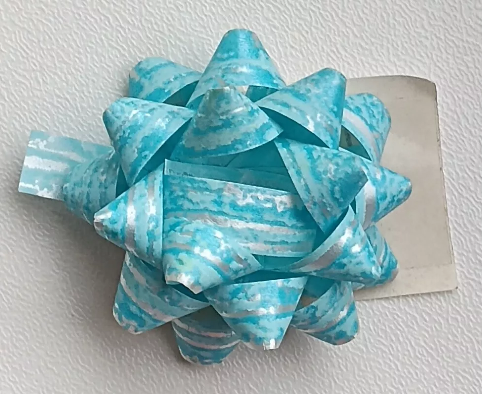 Rozeta 3,5 cm - světle modrá/proužky Alvarak